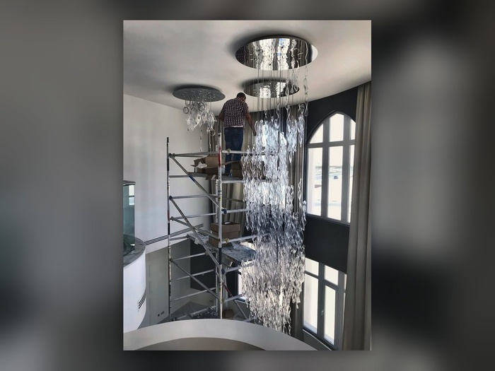 Villa K, Dubai: the ceiling ring being fitted