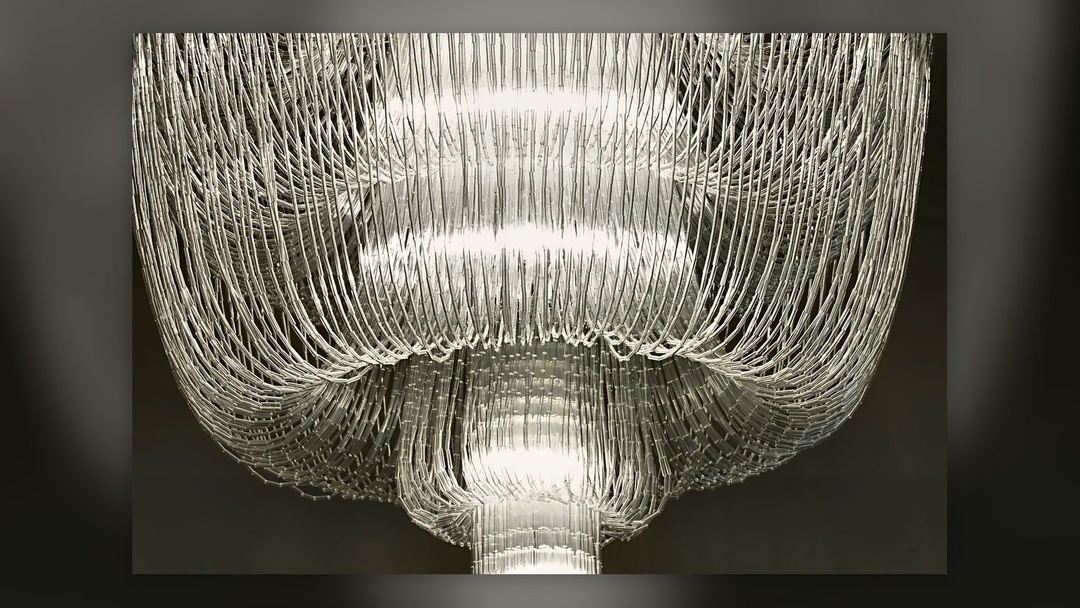 UNAHOTELS Villa Le Maschere: the chandelier