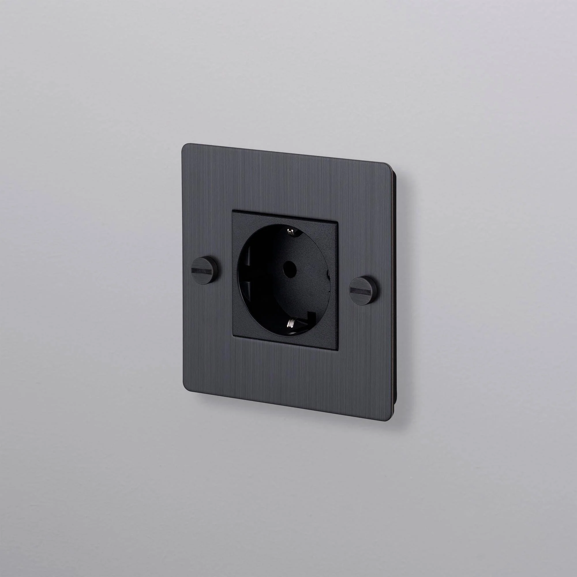 Media 10