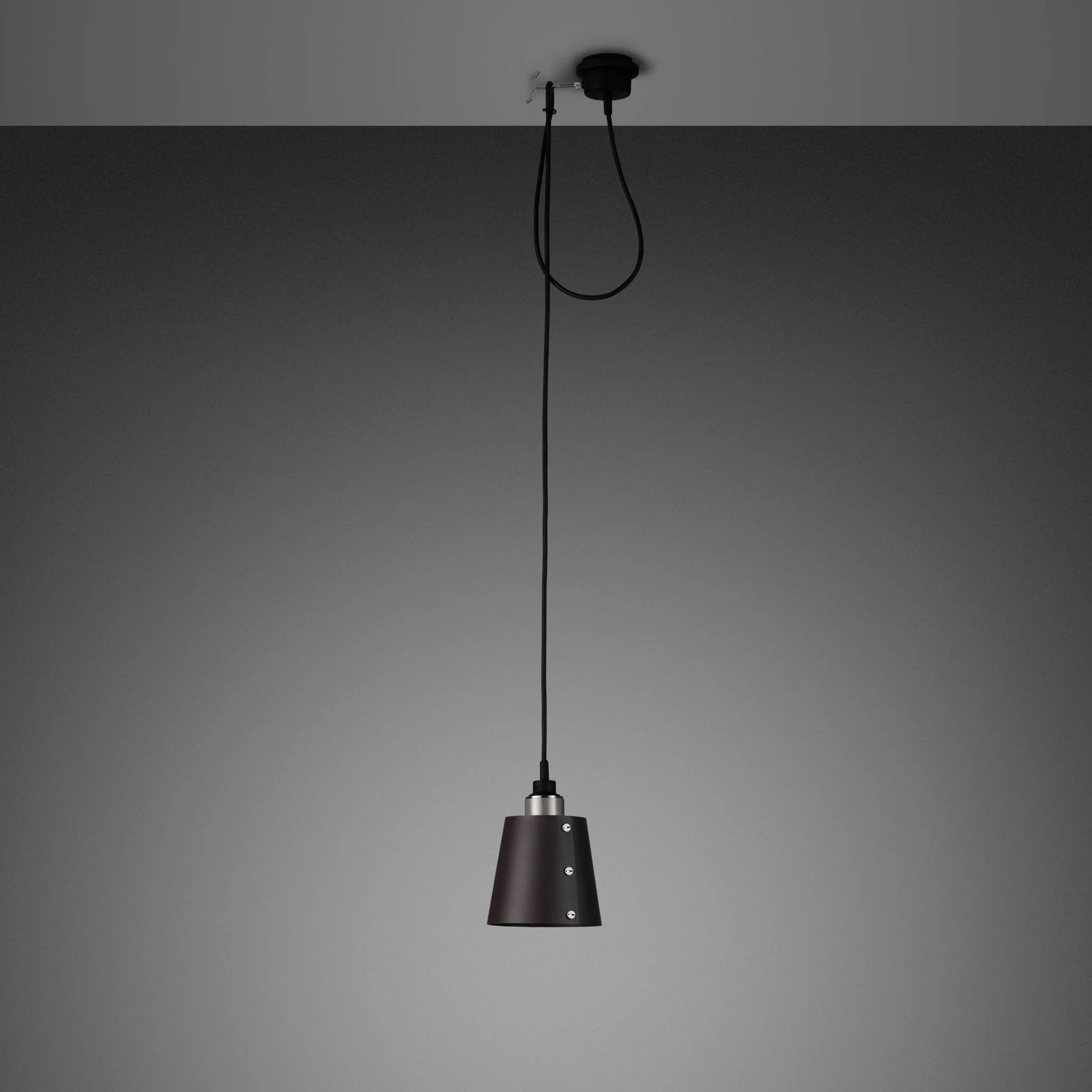 HOOKED 1.0 / SMALL / CROSS / GRAPHITE · SMOKED BRONZE / 2.0M · 7