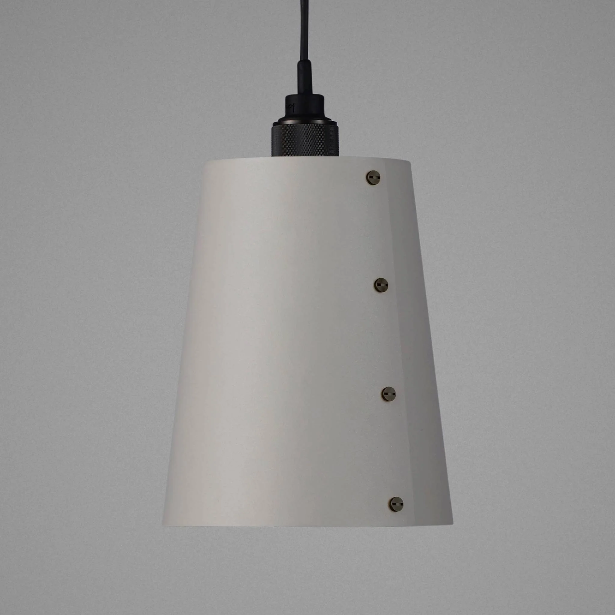 HOOKED 1.0 / LARGE / CROSS / STONE pendant light 1